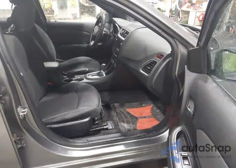 2012 Dodge Avenger Sxt z USA, uszkodzony, nr VIN 1C3CDZCB2CN198952